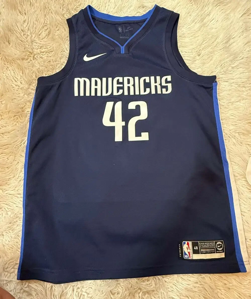 Dallas Mavericks #42 Equality Nike Swingman Jersey Size 48 NBA